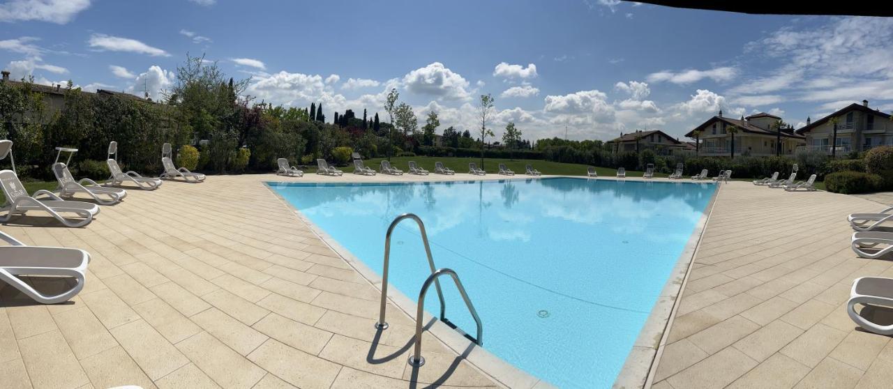 Casa Della Regina Apartment Sirmione Bagian luar foto