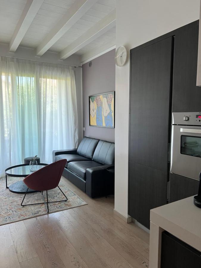 Casa Della Regina Apartment Sirmione Bagian luar foto