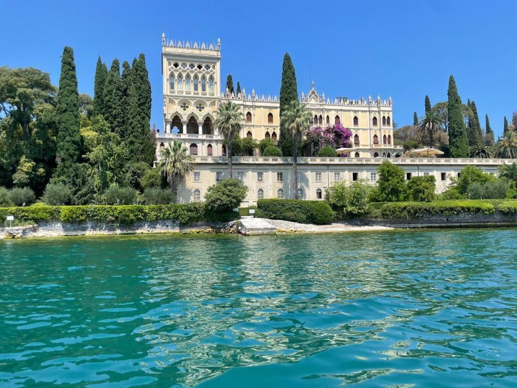 Casa Della Regina Apartment Sirmione Bagian luar foto