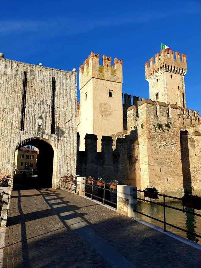 Casa Della Regina Apartment Sirmione Bagian luar foto