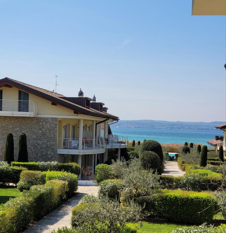 Casa Della Regina Apartment Sirmione Bagian luar foto