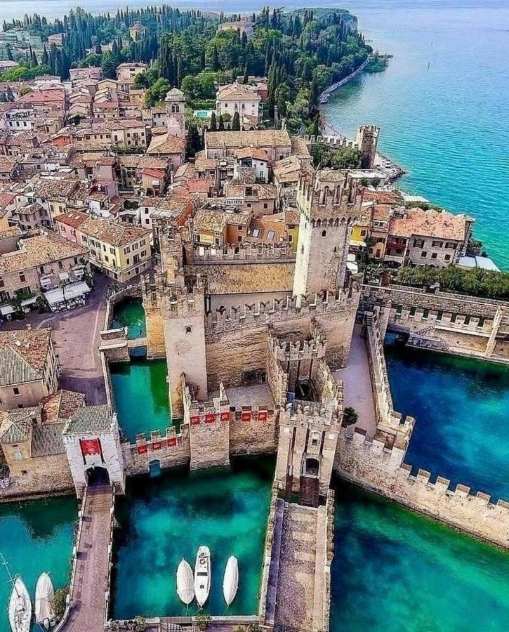 Casa Della Regina Apartment Sirmione Bagian luar foto