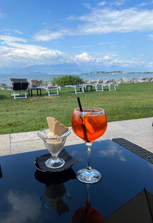 Casa Della Regina Apartment Sirmione Bagian luar foto