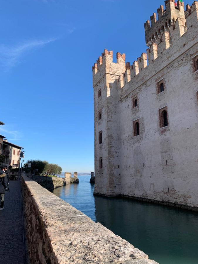 Casa Della Regina Apartment Sirmione Bagian luar foto