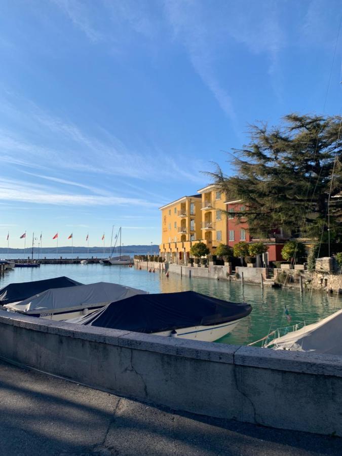 Casa Della Regina Apartment Sirmione Bagian luar foto