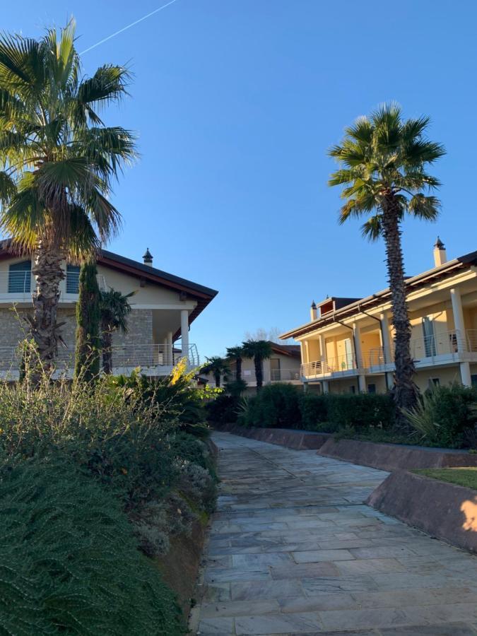 Casa Della Regina Apartment Sirmione Bagian luar foto